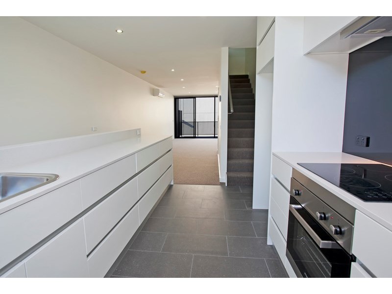 8/55 Little Ryrie, Geelong VIC 3220