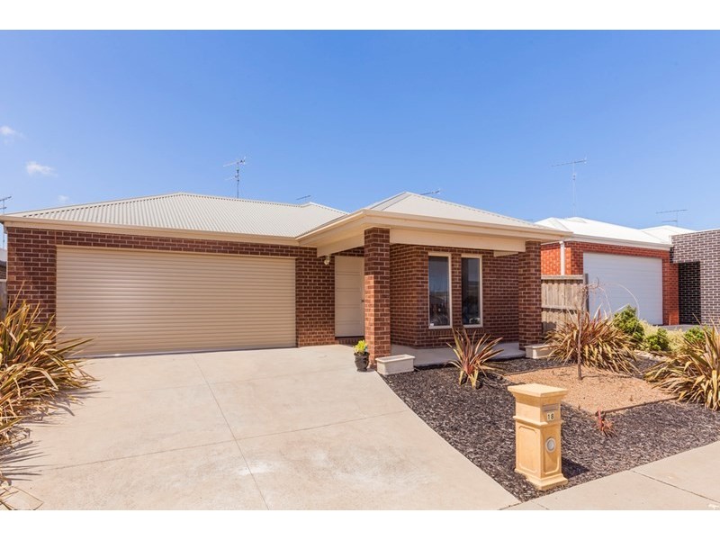 18 Hillclimb Drive, Leopold VIC 3224