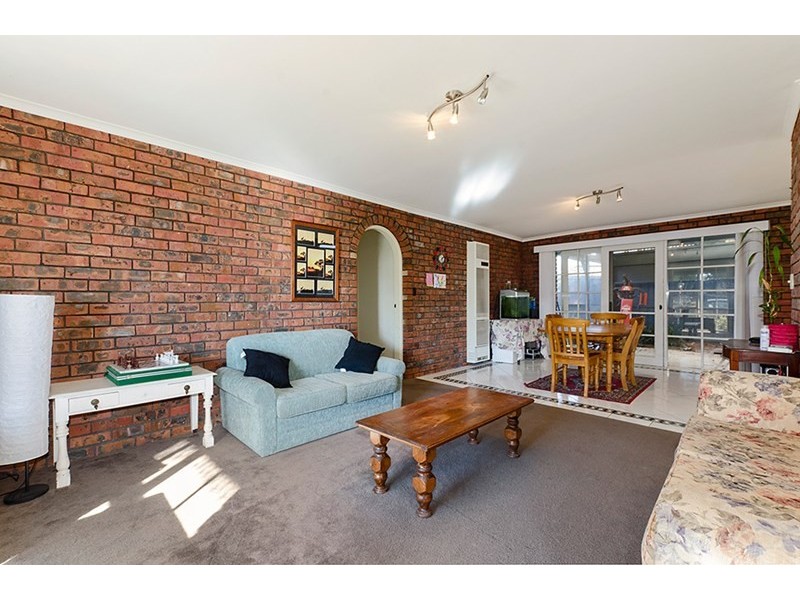 42 Kensington Road, Leopold VIC 3224