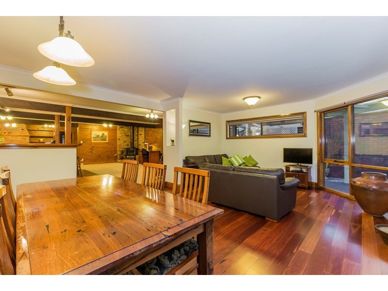 4 Isabella Street, Geelong West VIC 3218