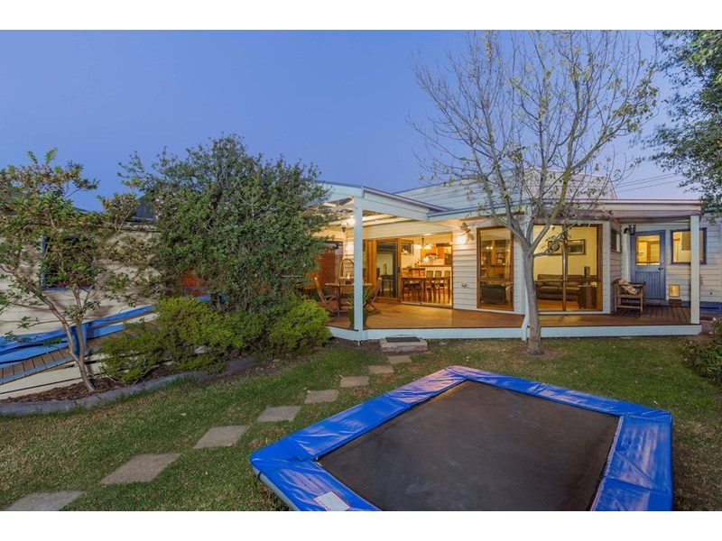 4 Isabella Street, Geelong West VIC 3218