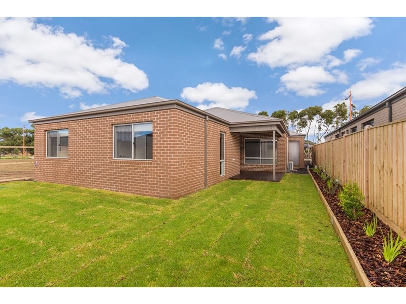 8 Remarkable Drive, Mount Duneed VIC 3216