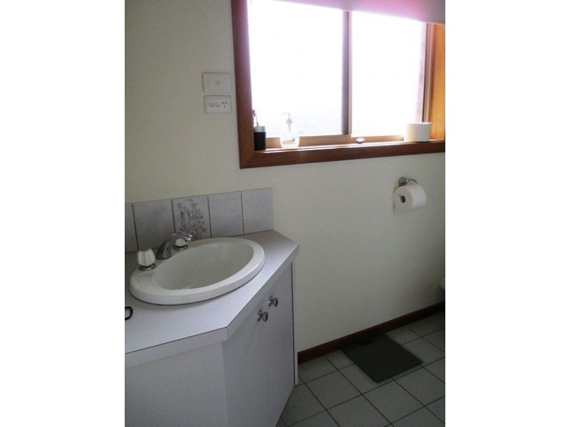 27 Villea Avenue, Grovedale VIC 3216