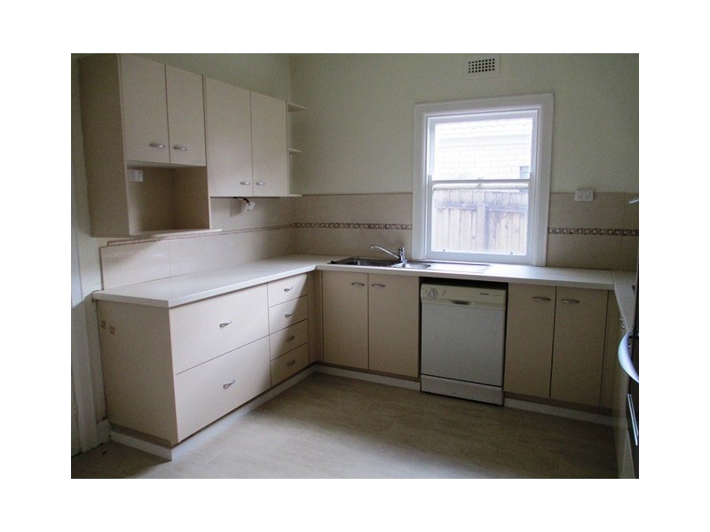 31 Upper Skene Street, Newtown VIC 3220