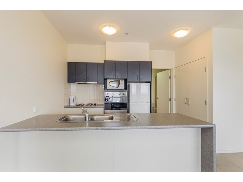 302/16 The Esplanade South, Geelong VIC 3220