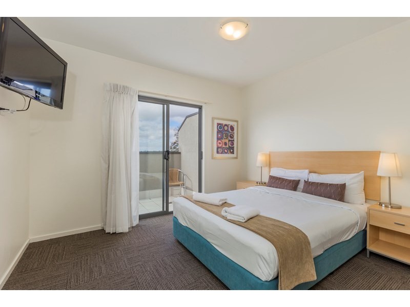 302/16 The Esplanade South, Geelong VIC 3220