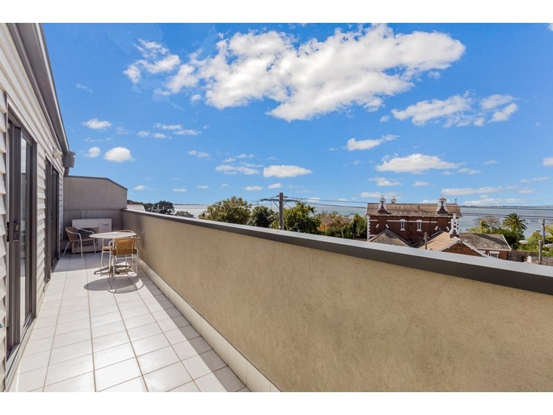 302/16 The Esplanade South, Geelong VIC 3220