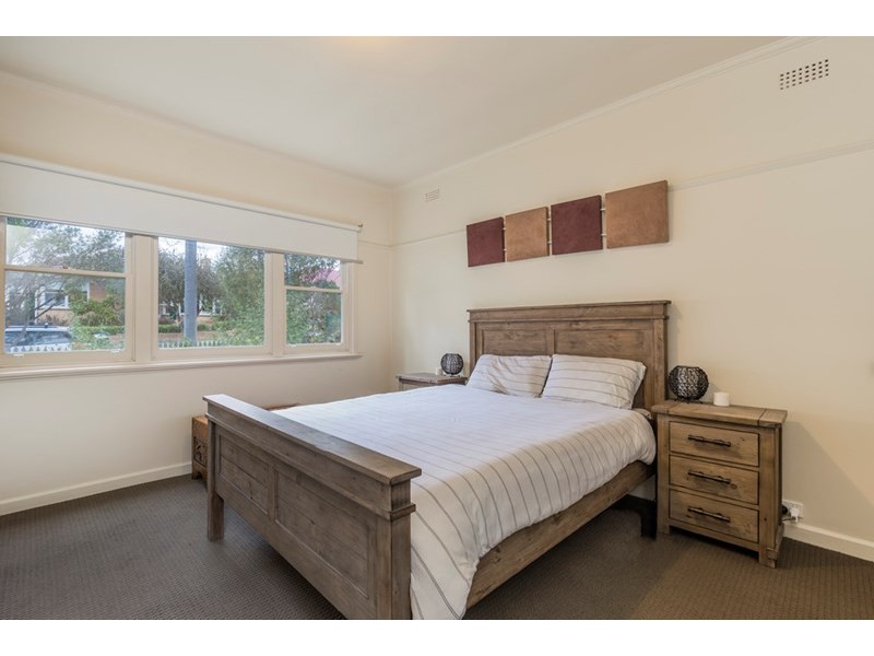 30 Herne Street, Manifold Heights VIC 3218