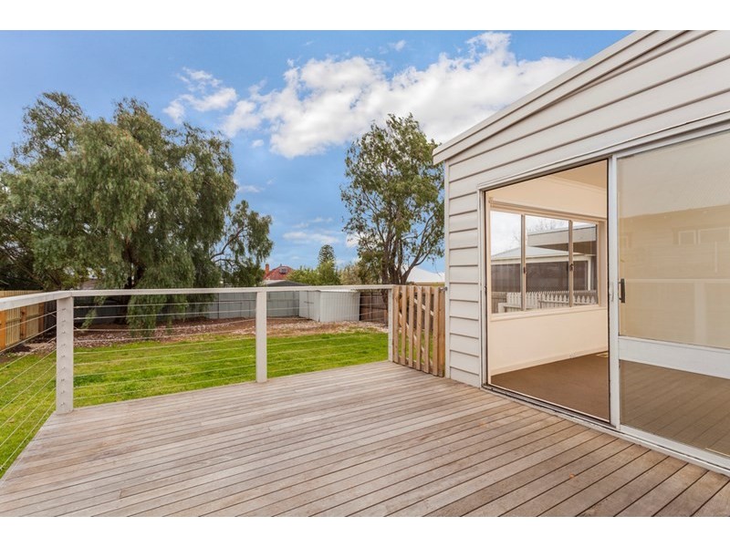 30 Herne Street, Manifold Heights VIC 3218