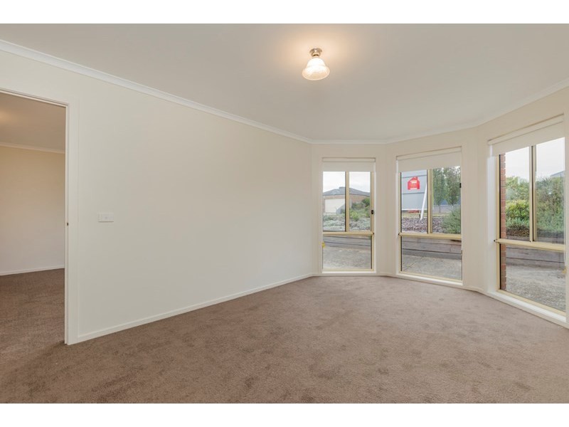 58 Rossack Drive, Waurn Ponds VIC 3216