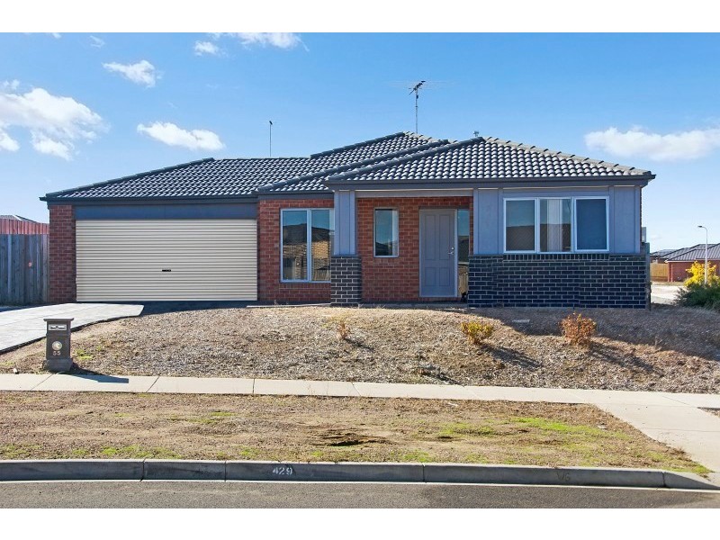 55 Oakwood Crescent, Waurn Ponds VIC 3216