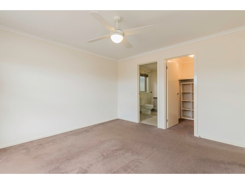 4 Geraghty Court, Lovely Banks VIC 3221