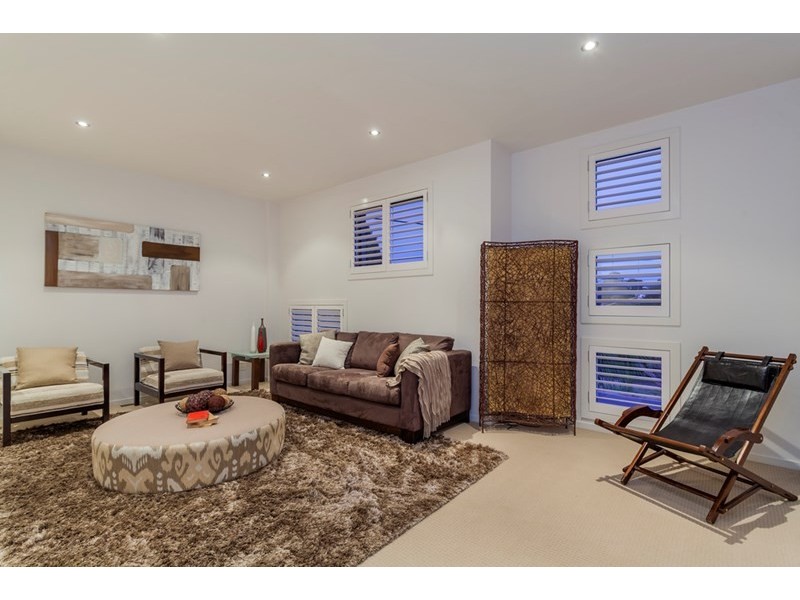 37 Bond Street, Newtown VIC 3220