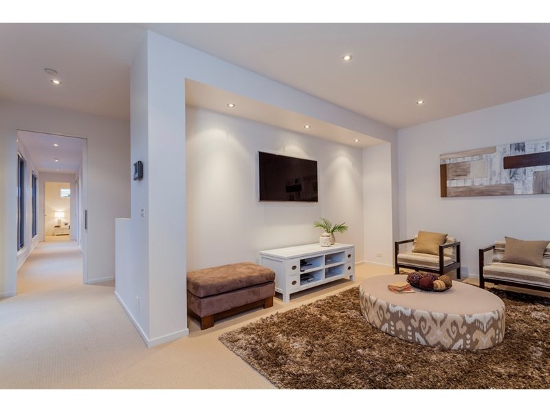 37 Bond Street, Newtown VIC 3220