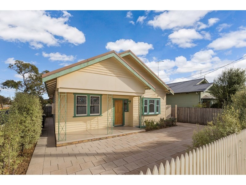 9 George Street, Geelong West VIC 3218