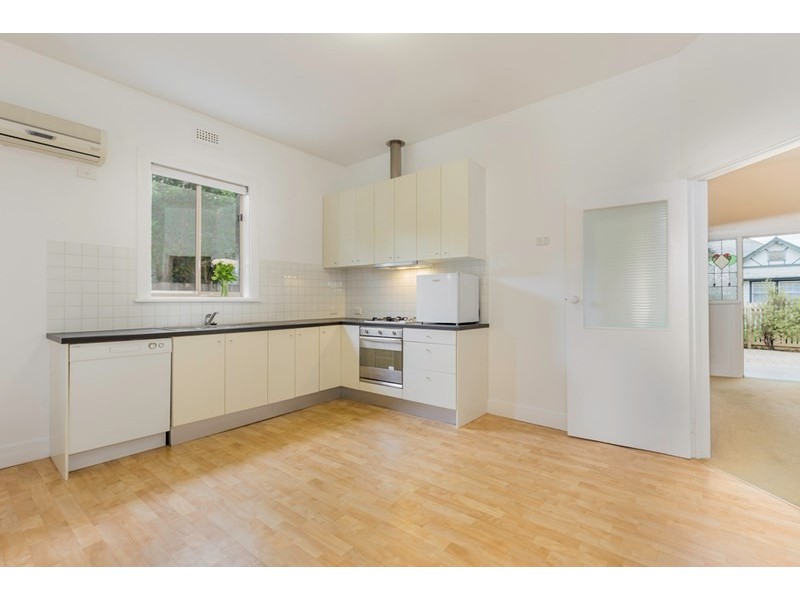 9 George Street, Geelong West VIC 3218