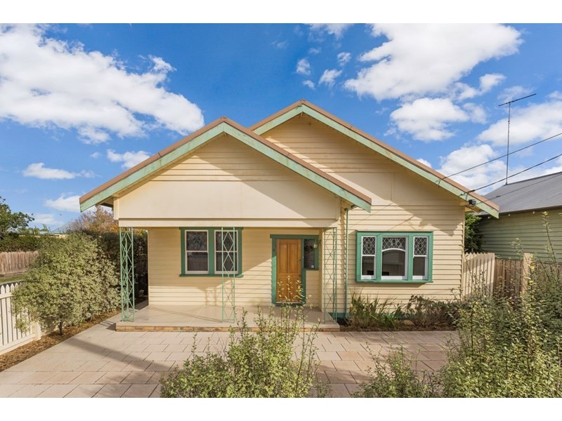 9 George Street, Geelong West VIC 3218