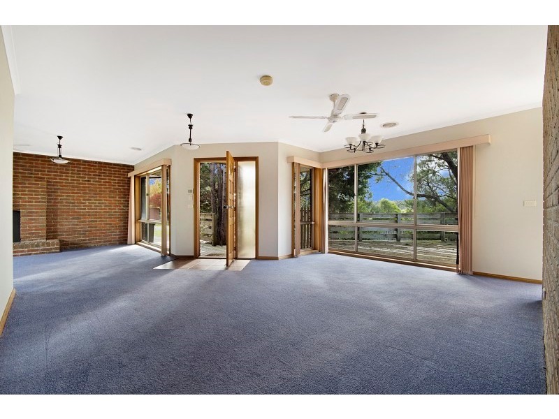 10 Bourbon Way, Waurn Ponds VIC 3216