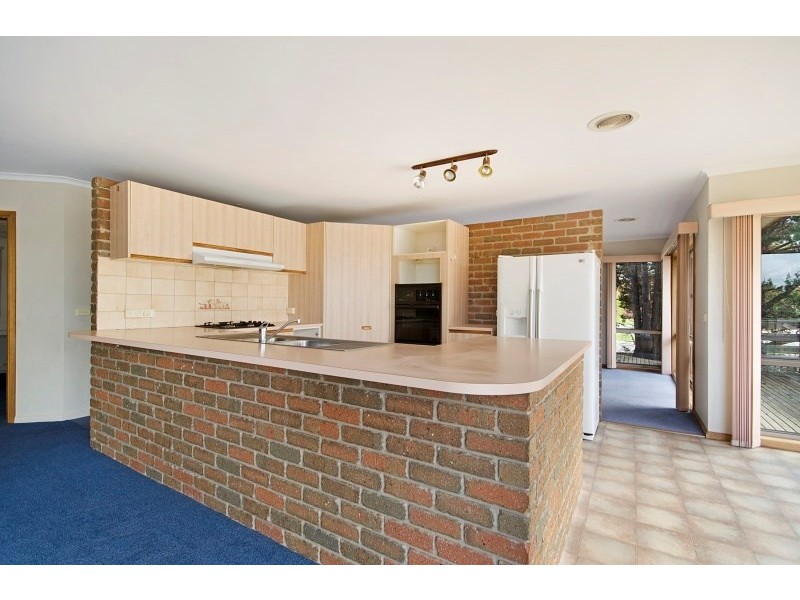 10 Bourbon Way, Waurn Ponds VIC 3216