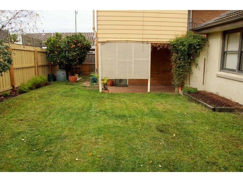 2 Elderslie Terrace, Newtown VIC 3220