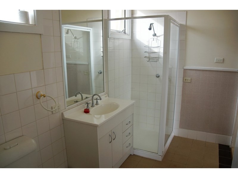 2 Elderslie Terrace, Newtown VIC 3220