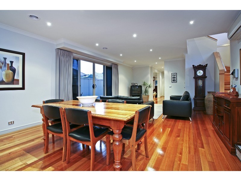 1 Saffron Street, Newtown VIC 3220