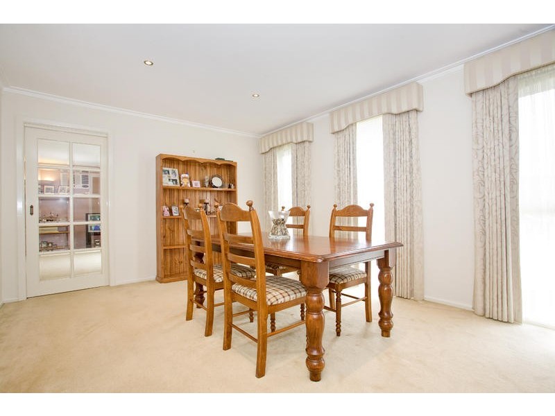 2 Durran Street, St Albans Park VIC 3219
