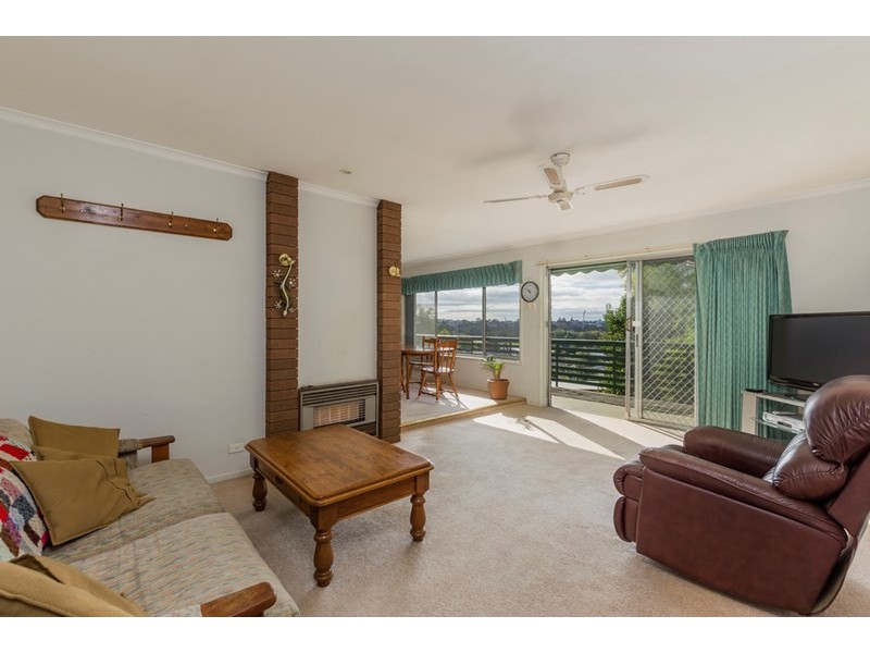 24 Victoria Terrace, Belmont VIC 3216