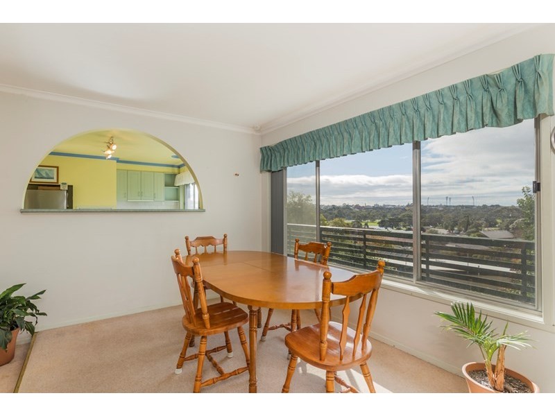 24 Victoria Terrace, Belmont VIC 3216