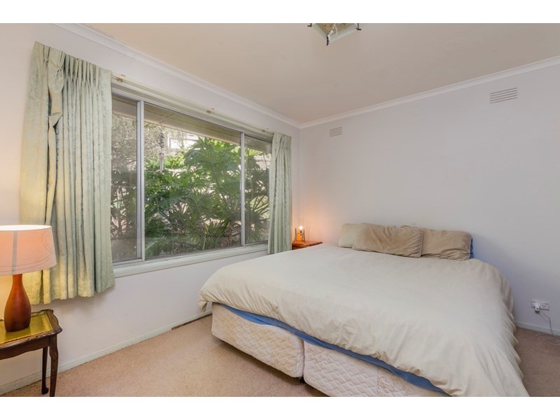24 Victoria Terrace, Belmont VIC 3216