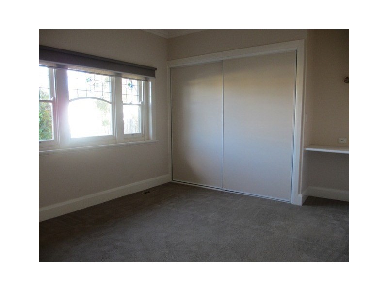 4 Loch Street, East Geelong VIC 3219
