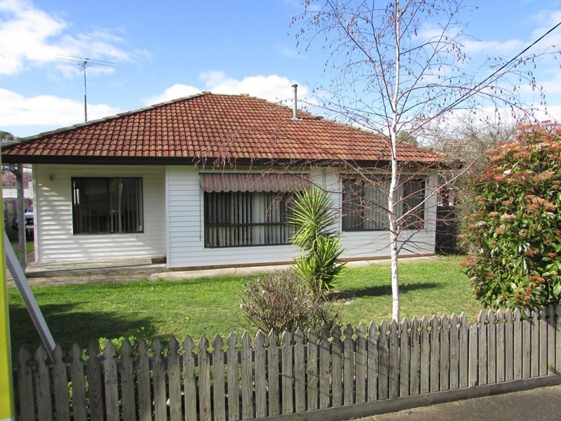 19 Marcus Street, Highton VIC 3216