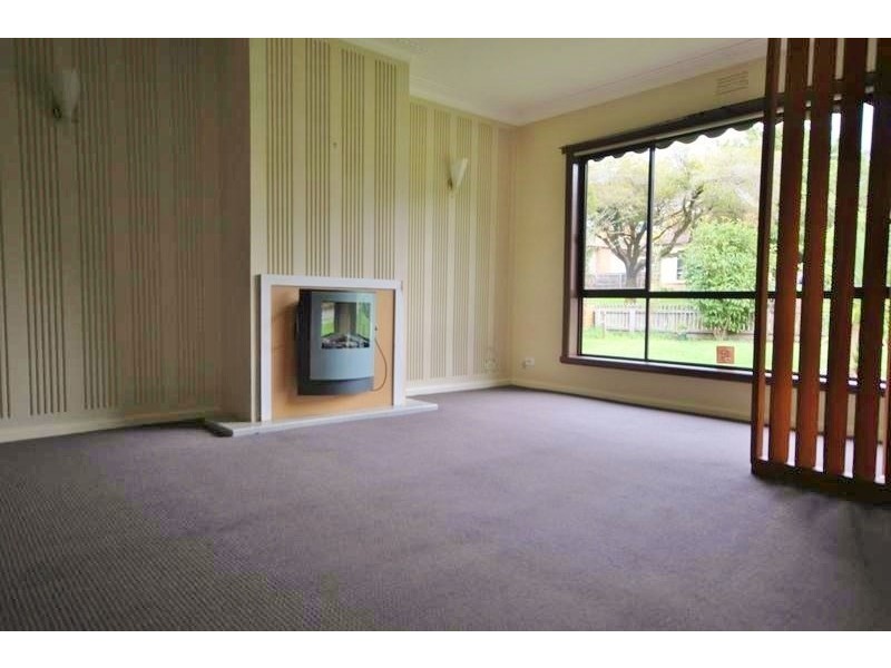 19 Marcus Street, Highton VIC 3216