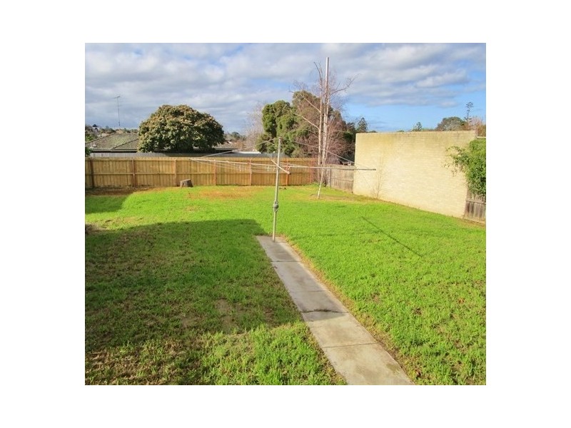 19 Marcus Street, Highton VIC 3216