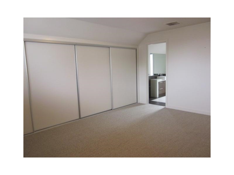 200 Bellerine Street, Geelong VIC 3220