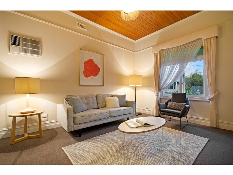 10 Walker Street, Rippleside VIC 3215