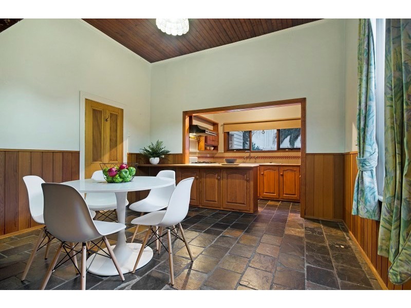 10 Walker Street, Rippleside VIC 3215