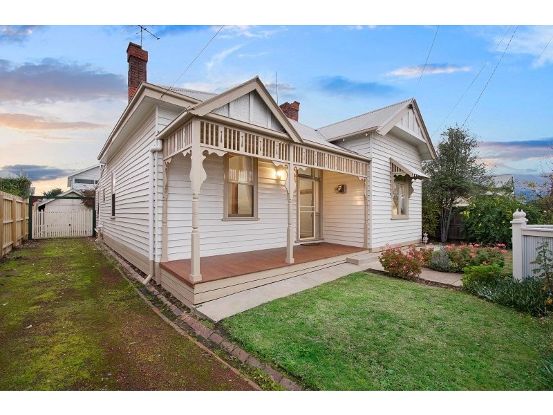 10 Walker Street, Rippleside VIC 3215