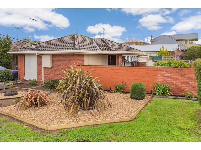 1/49 Mervyn Street, Newtown VIC 3220