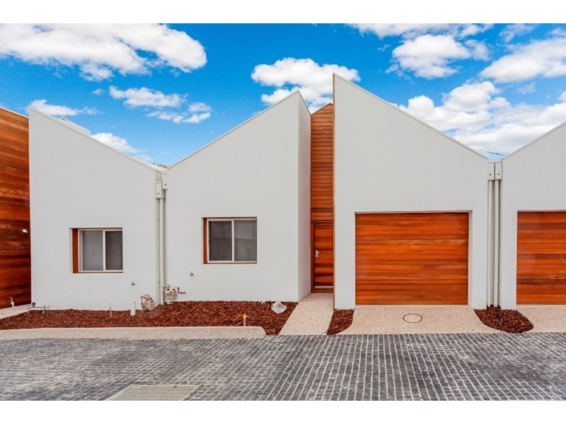 12/54 Percy Street, Newtown VIC 3220