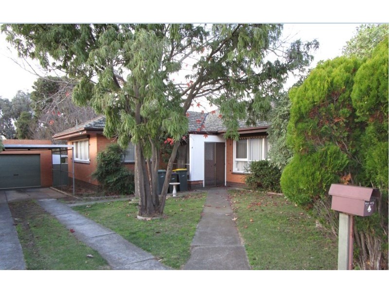 4 Pickett Crescent, Belmont VIC 3216