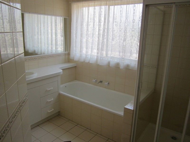 6 Woorayl Street, Hamlyn Heights VIC 3215