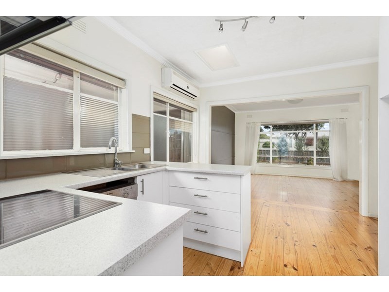 8 Kedleston Road, Herne Hill VIC 3218