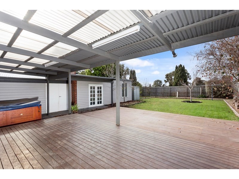 8 Kedleston Road, Herne Hill VIC 3218
