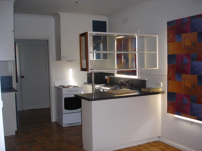 16 Dew Street, Whittington VIC 3219