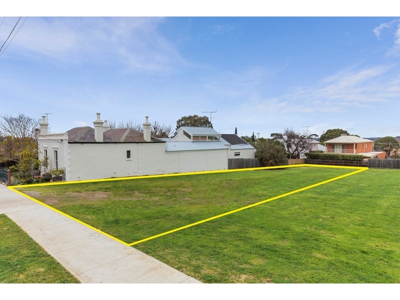23 Austin Street, Newtown VIC 3220