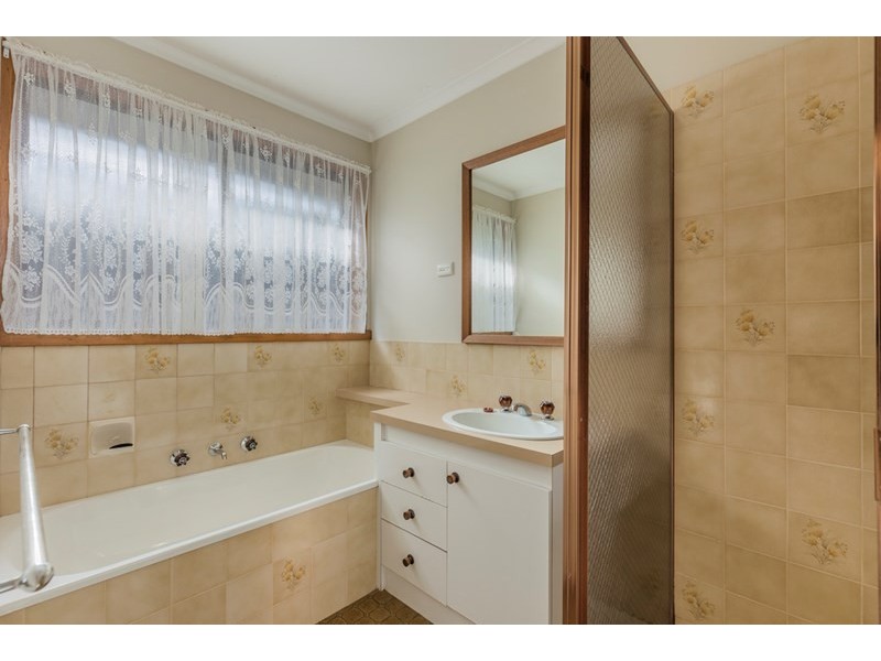 6 Moreland Avenue, Corio VIC 3214