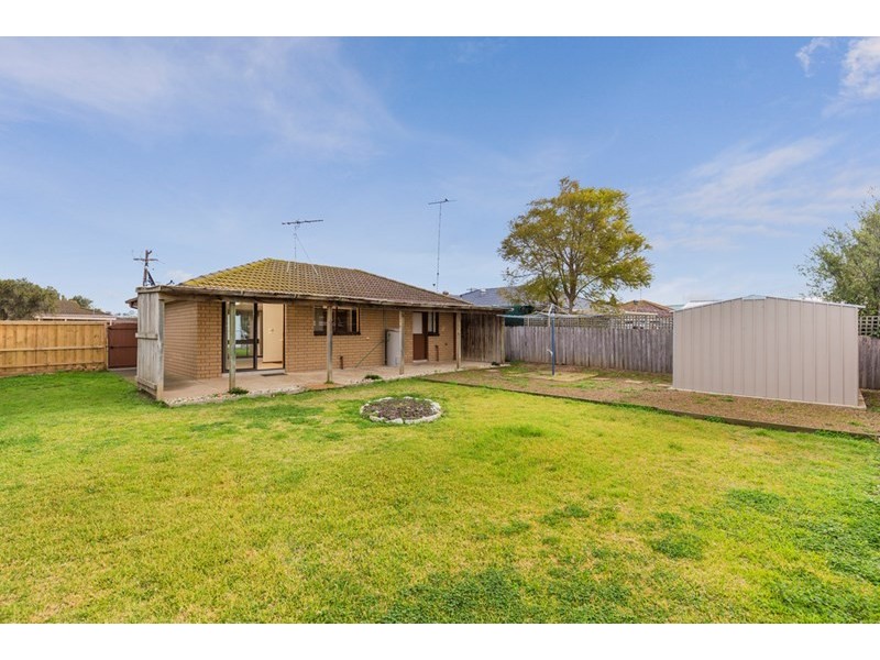 6 Moreland Avenue, Corio VIC 3214