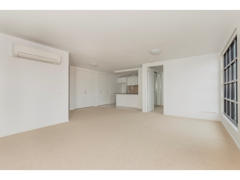 304/8-10 McLarty Place, Geelong VIC 3220
