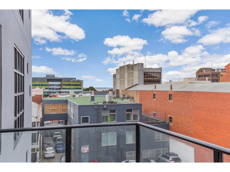 304/8-10 McLarty Place, Geelong VIC 3220